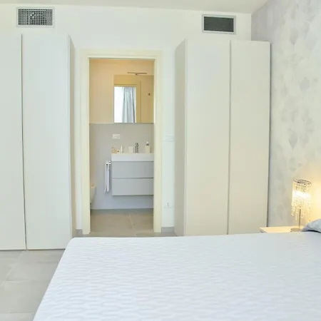 Homely Bright Flat On The Shores Of Daire *